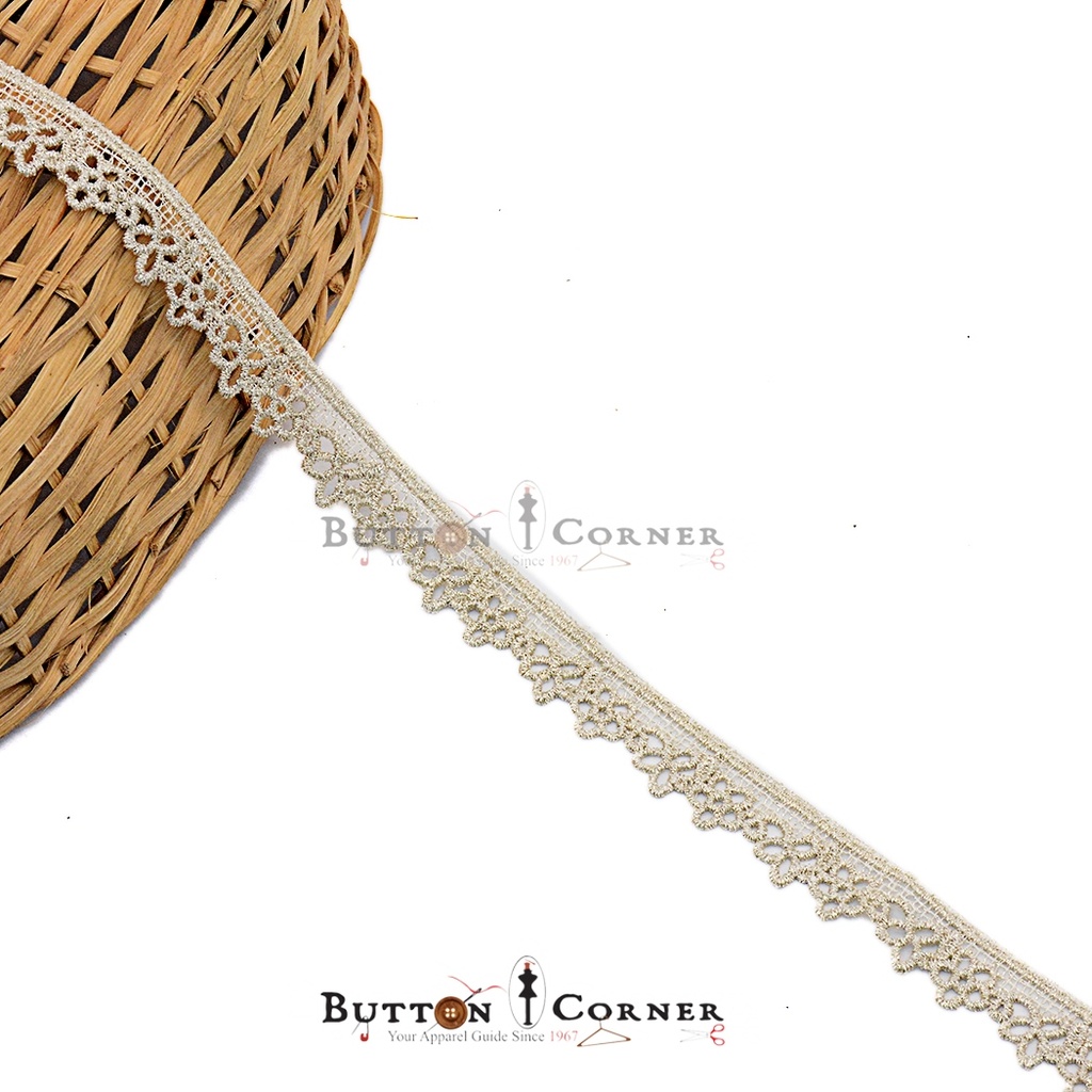 One Side Border Metallic Yarn Lace