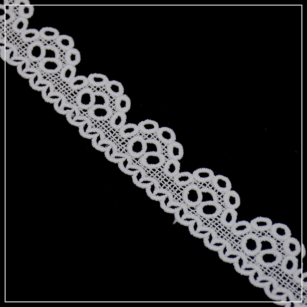 One Side Border Shuttle Lace