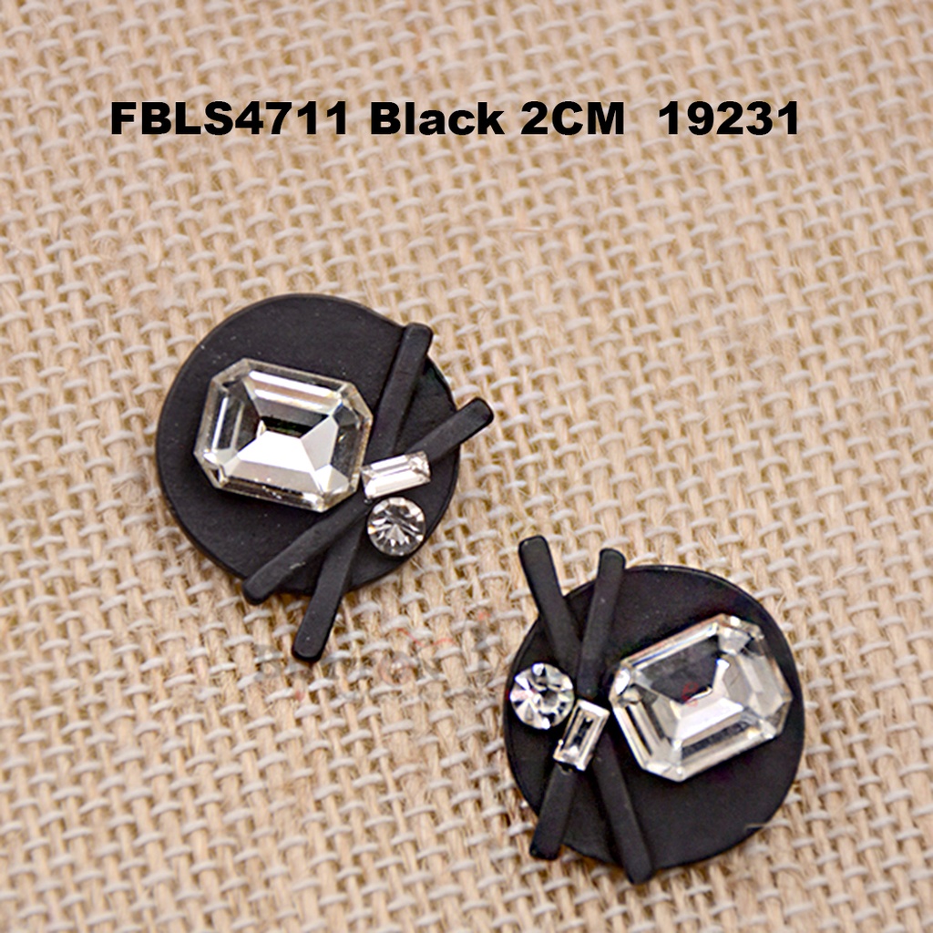 Fancy Button With Stones