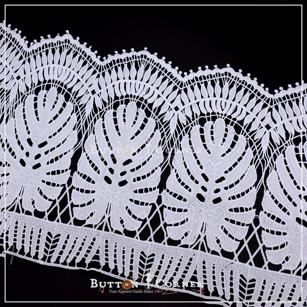 One Side Border Shuttle Lace
