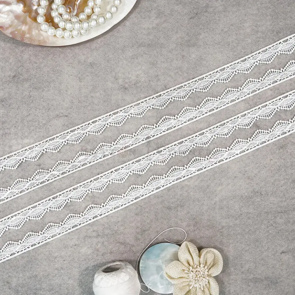 One Side Border Shuttle Sequence Lace