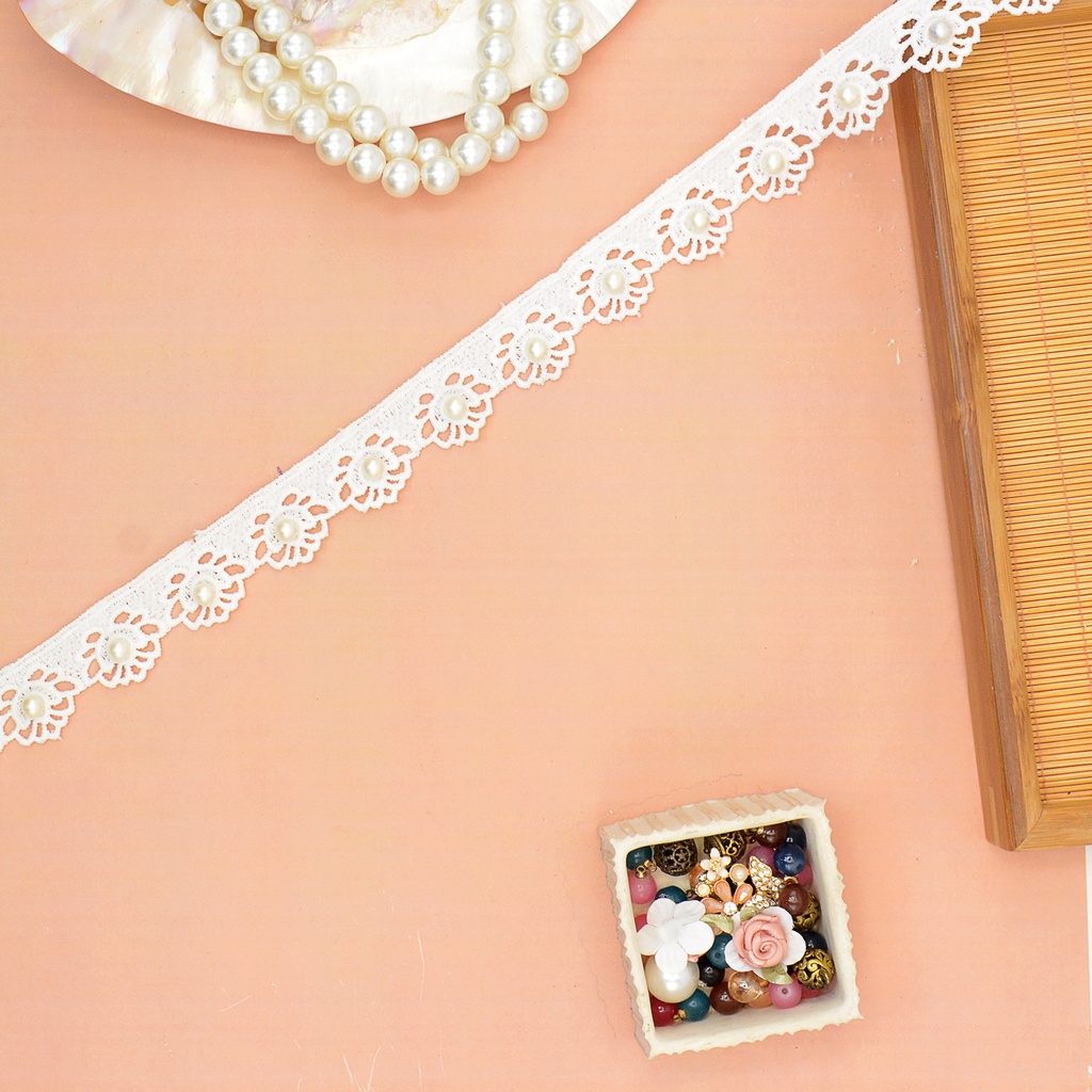 One Side Border Lace With Pearl