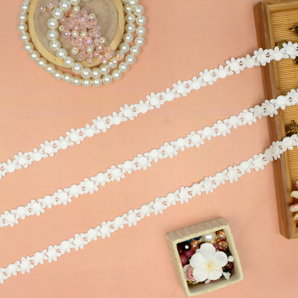 Flower Design Shuttle Lace