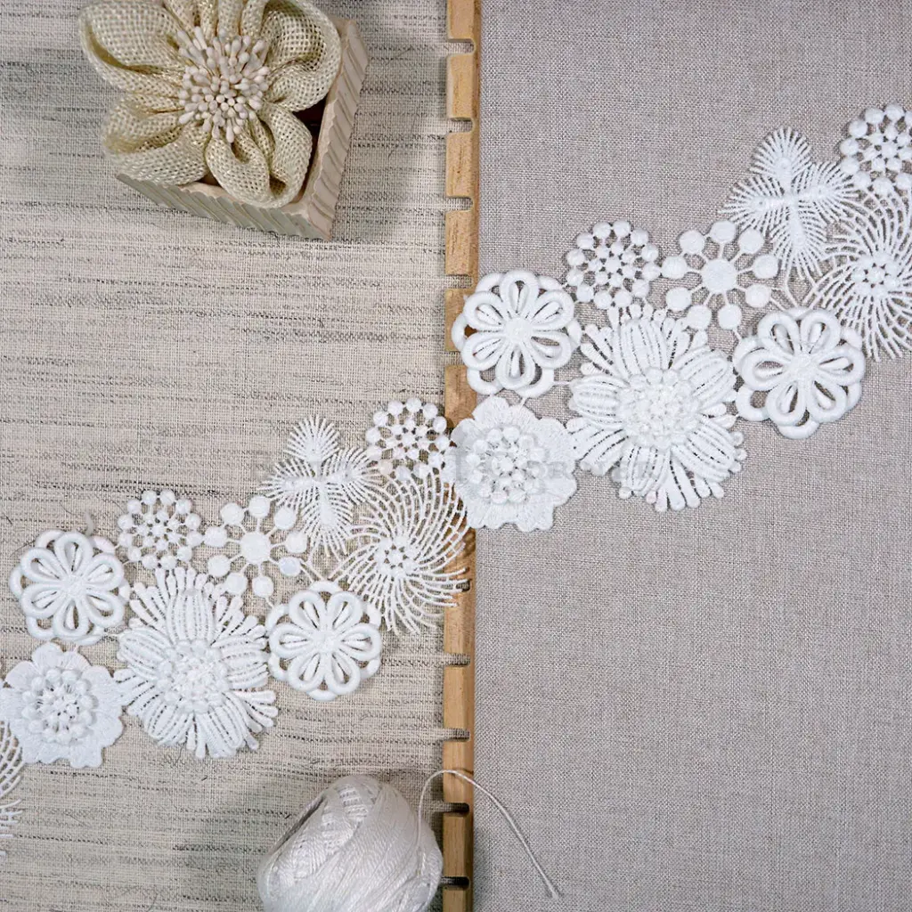 Applique Shuttle Lace