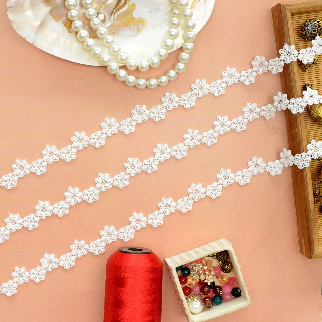 Flower Shuttle Lace