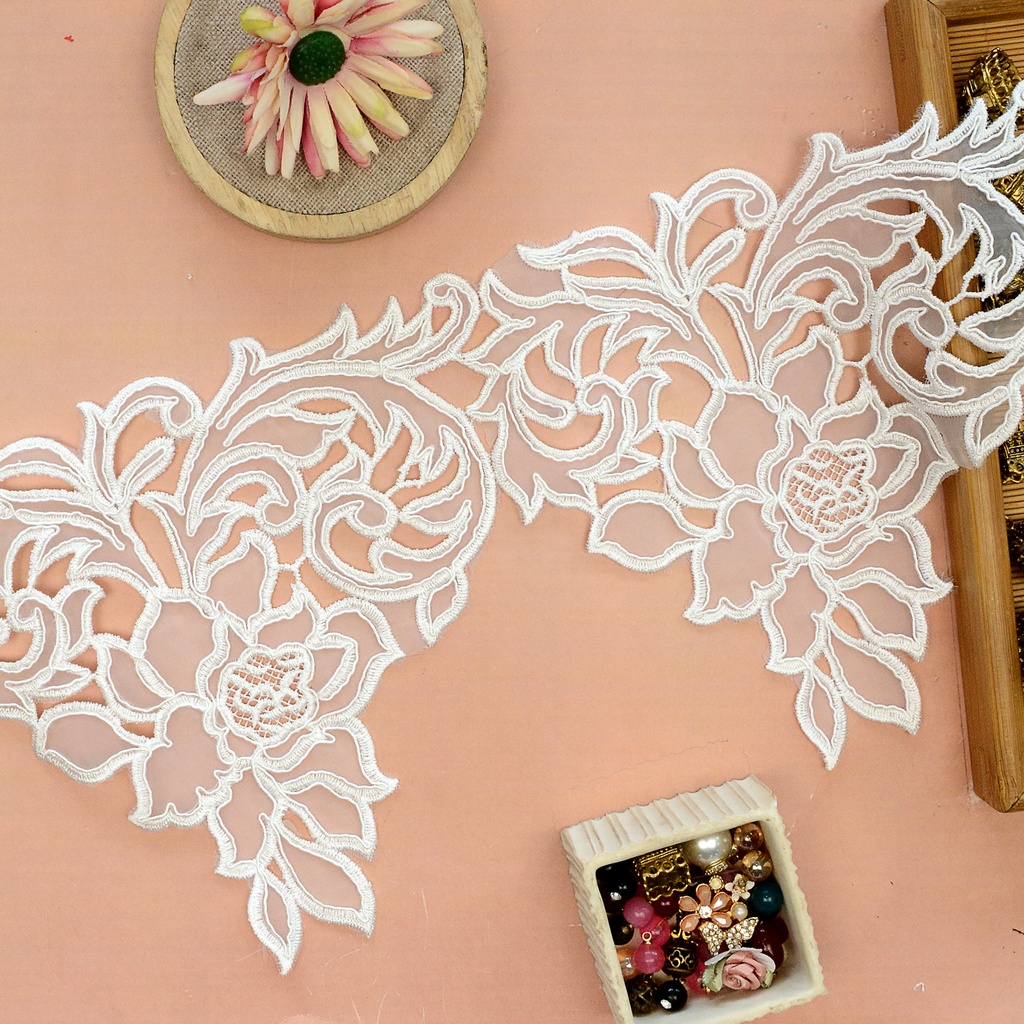 One Side Border Organza Lace