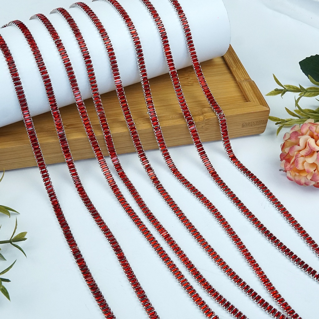 Silver Base Tube Metal Chain 2x4mm