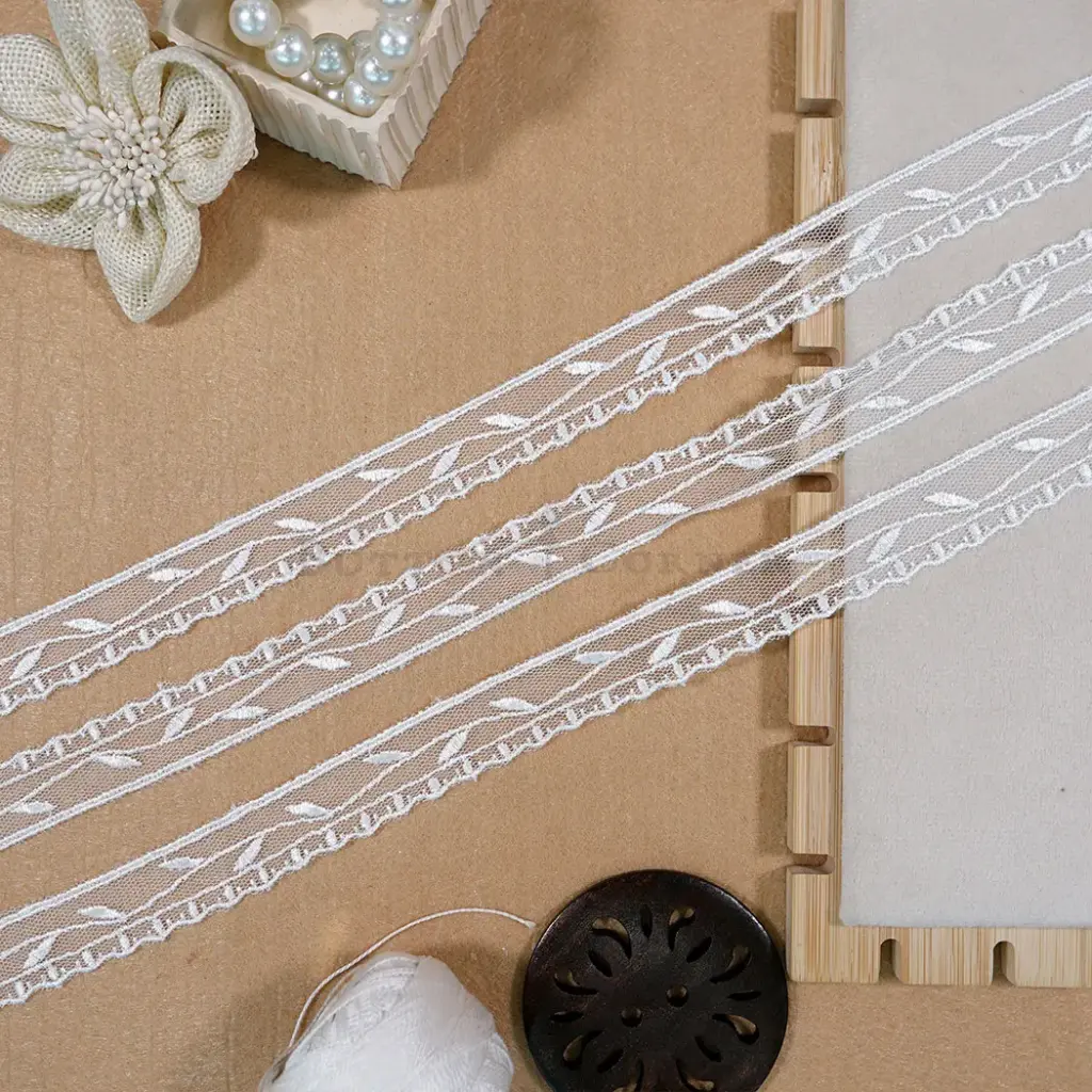 One Side Border Net Lace
