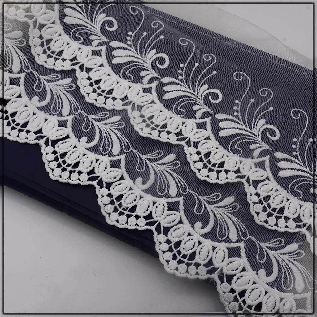 One Side Border Net Lace