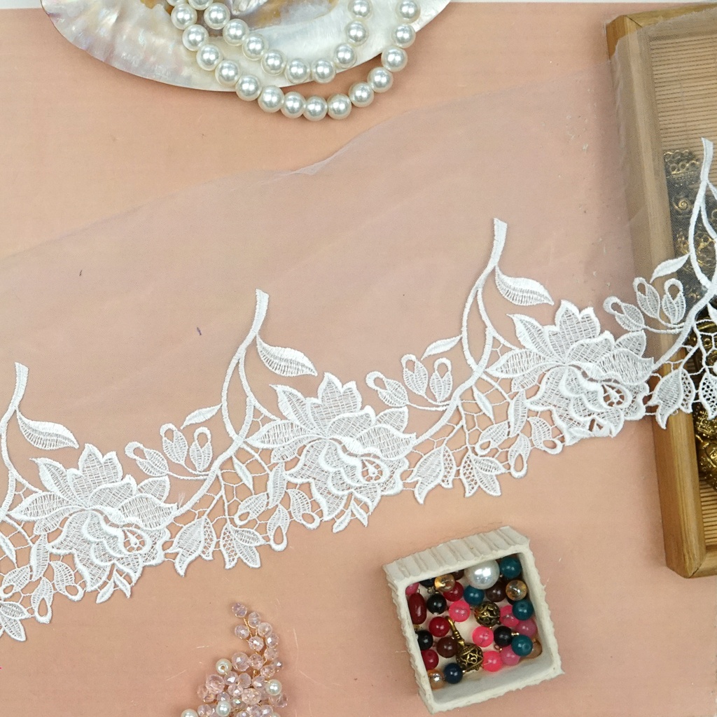 One Side Border Embroidery Net Lace