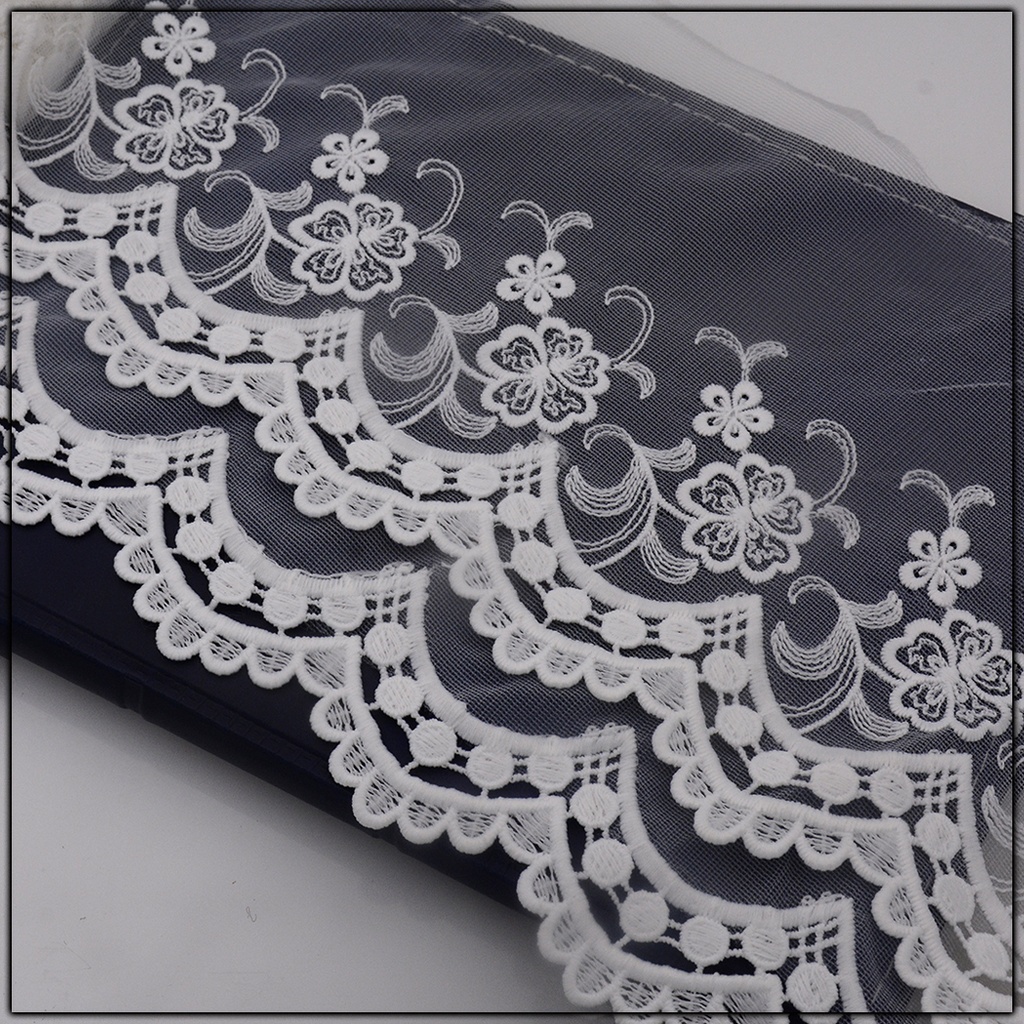 One Side Border Net Lace