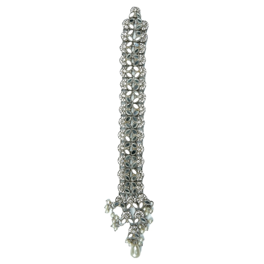 Silver Base Fancy Kundan Button Patti