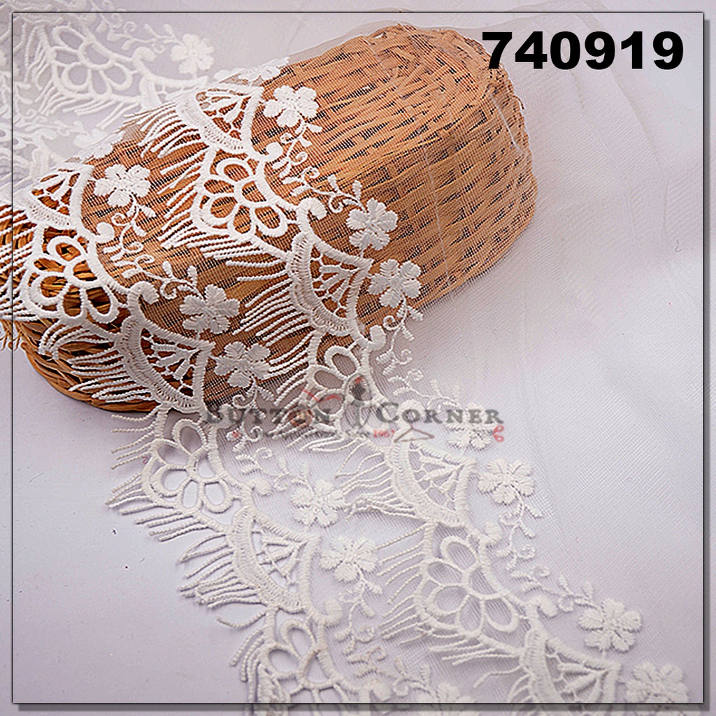 One Side Border Net Lace