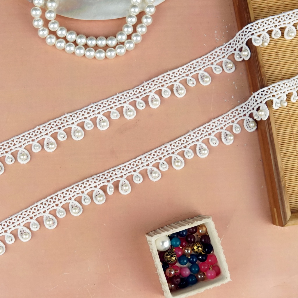 One Side Border Lace With Pearl