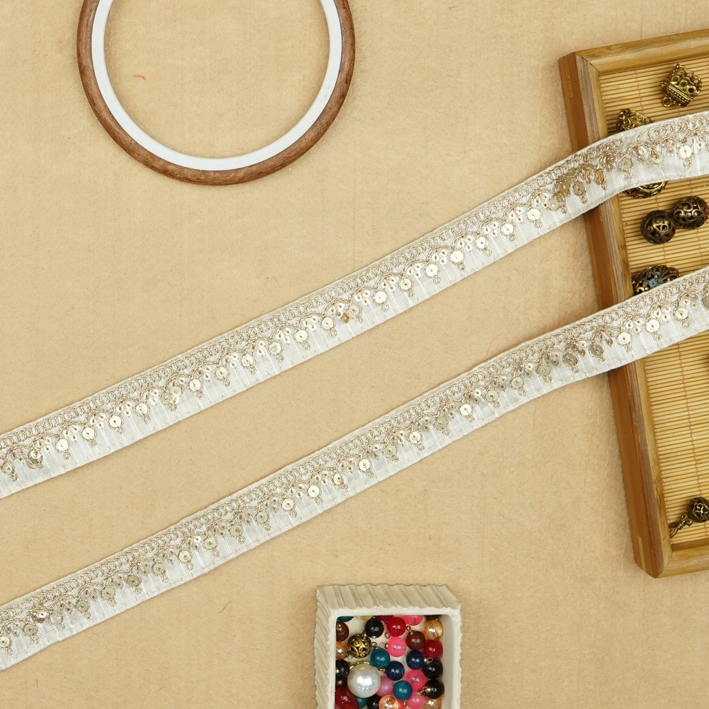 Fancy Metallic Yarn Sequence Lace
