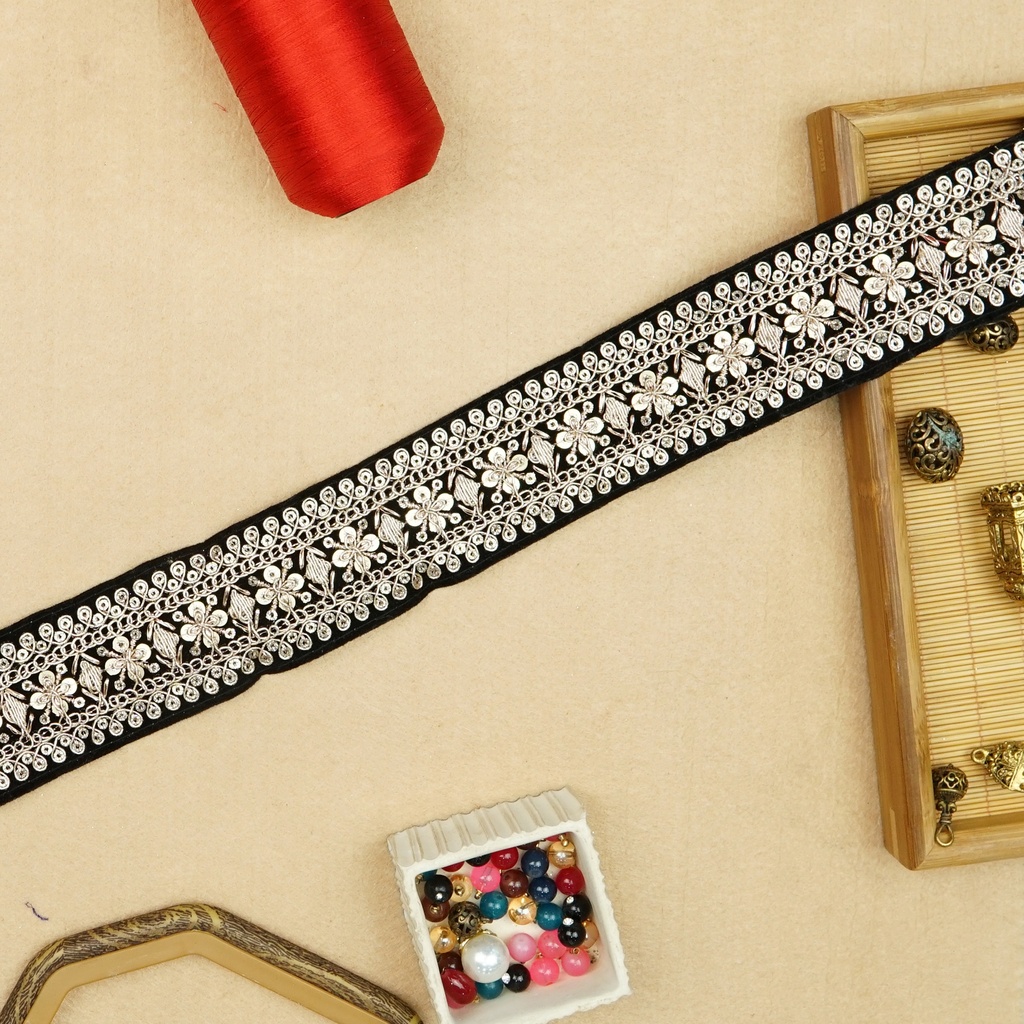 Fancy Metallic Yarn Sequence Lace