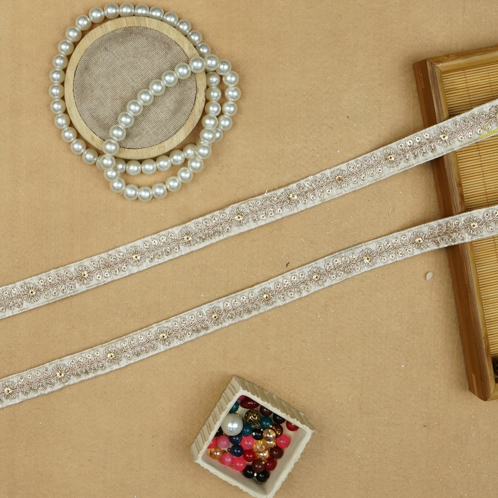 Fancy Metallic Yarn Sequence Lace