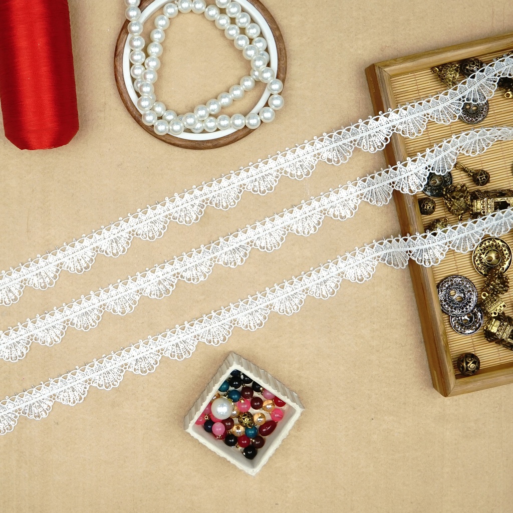 Sequence Shuttle Lace