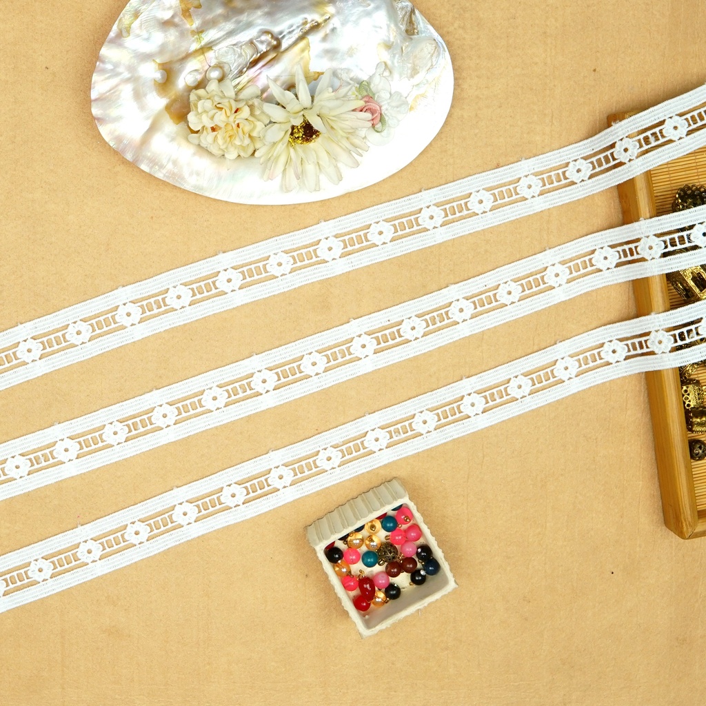 Double Side Border Shuttle Lace