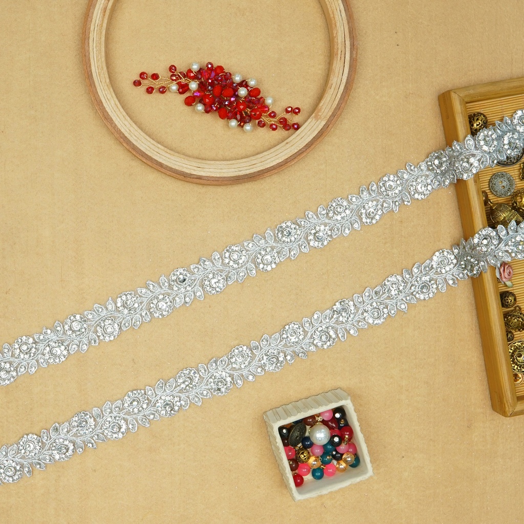 Fancy Metallic Yarn Crystal Lace