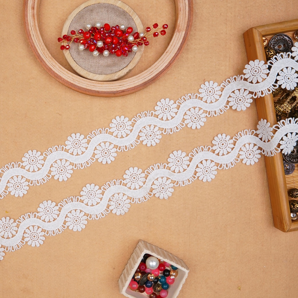 Sunflower Design Shuttle Lace