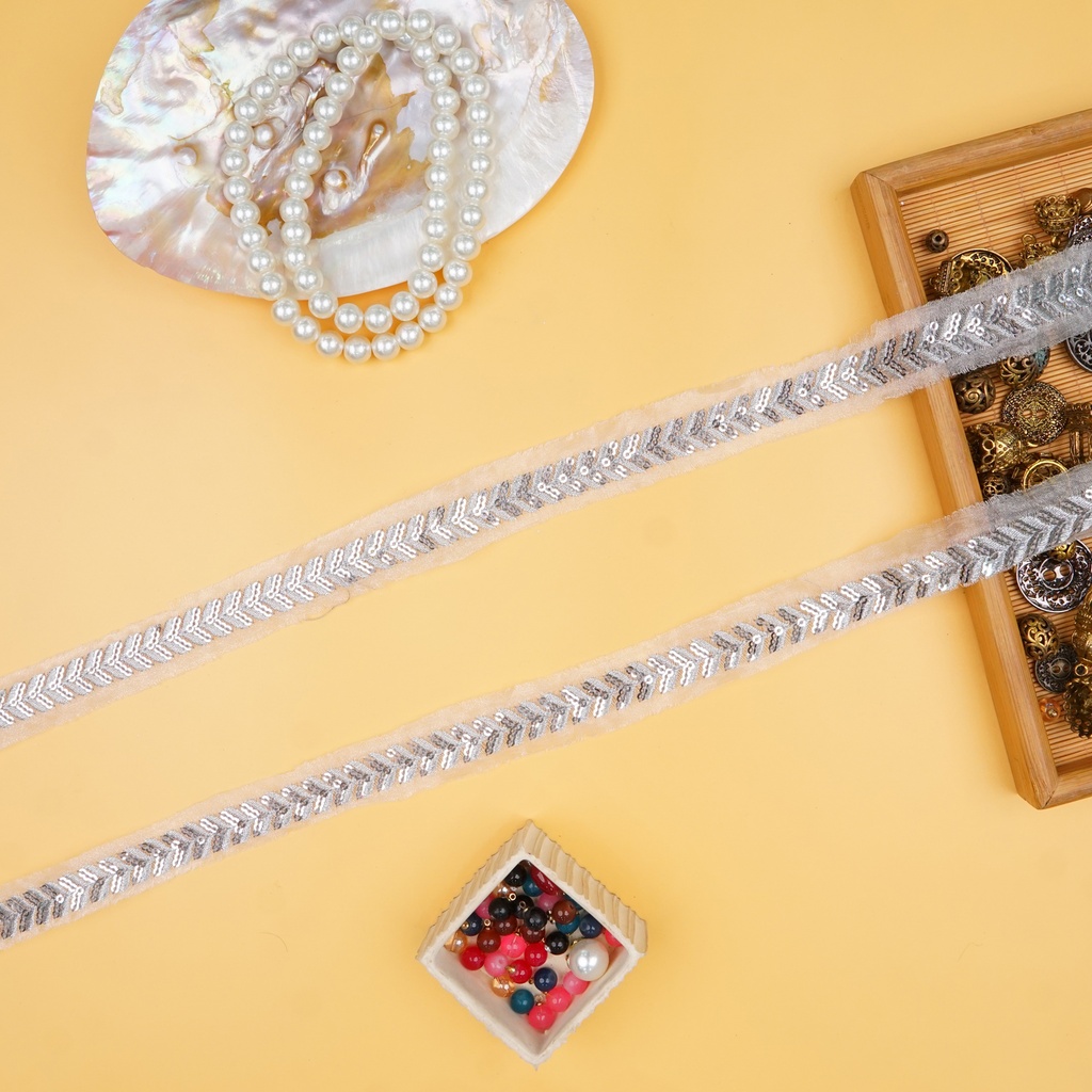 Fancy Metallic Yarn Sequence Lace