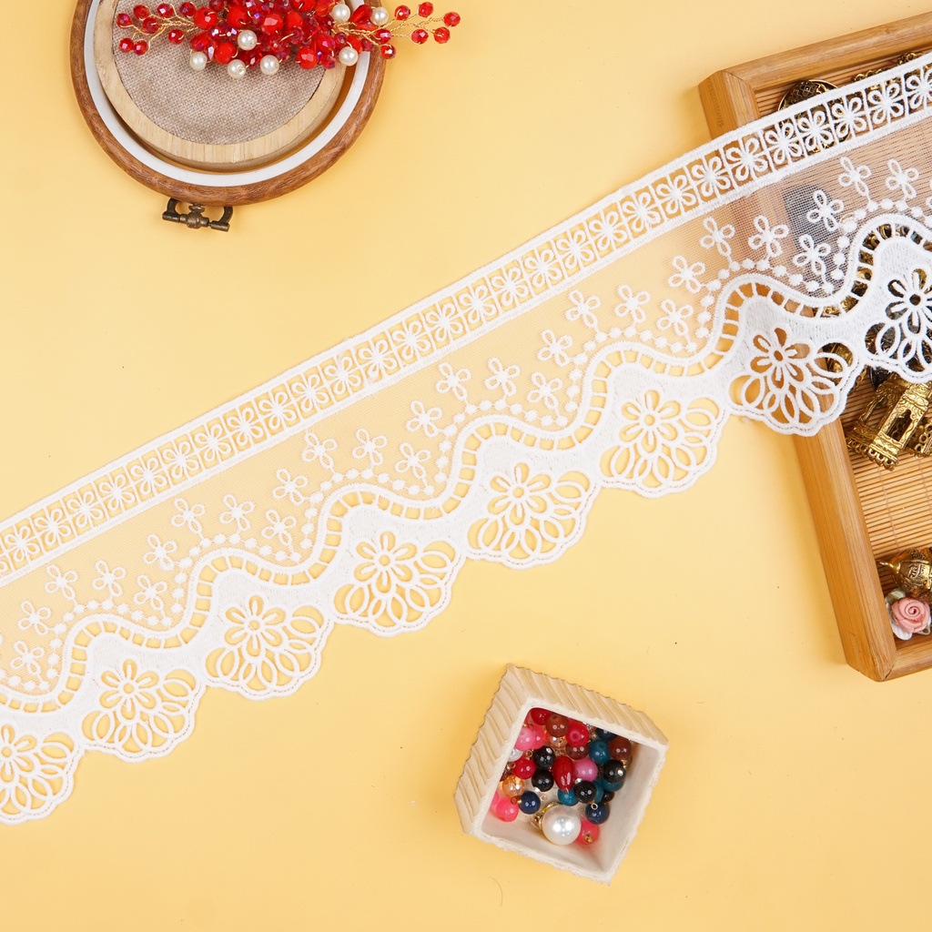 Shuttle Net Lace In Color