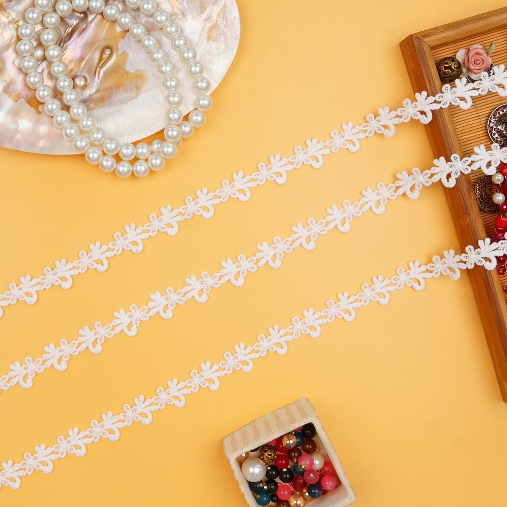Flower Design Shuttle Lace