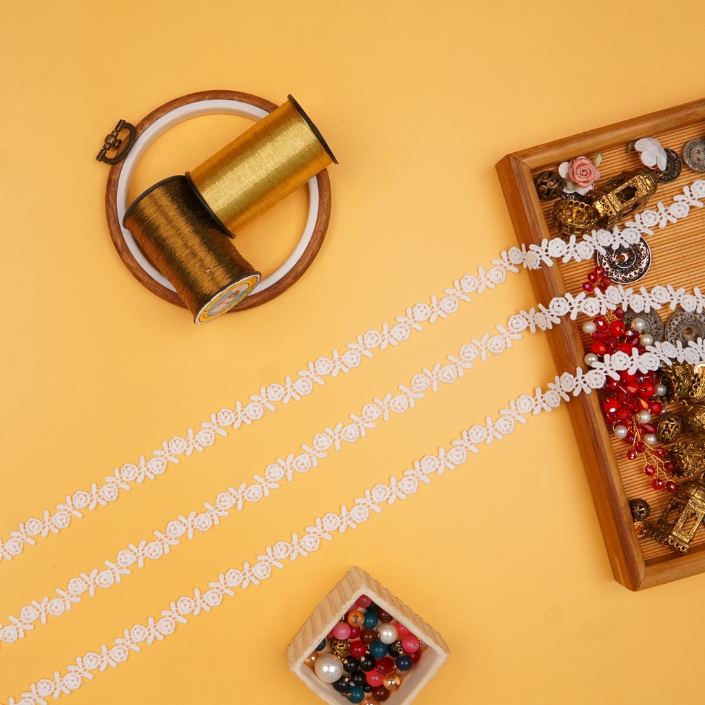 Flower Design Shuttle Lace