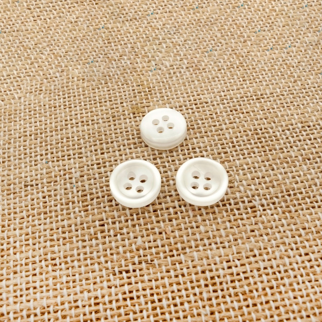 Cup Sonic Shape 4-Hole Polyester Shirt Button