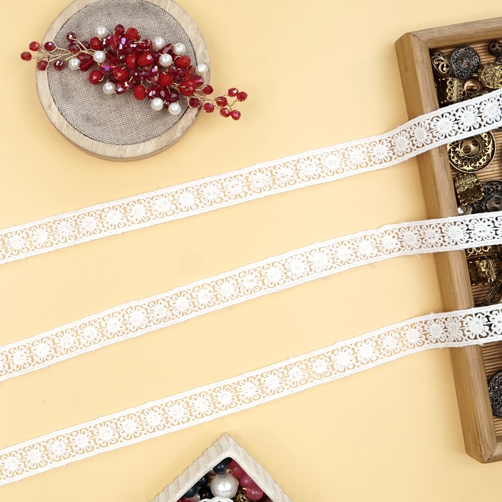 Double Side Border Shuttle Lace