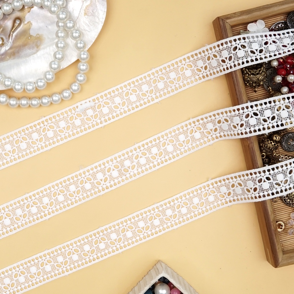 Double Side Border Shuttle Lace