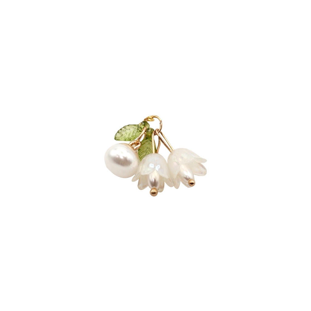 Double Tulip Leaf Pearl Pendant