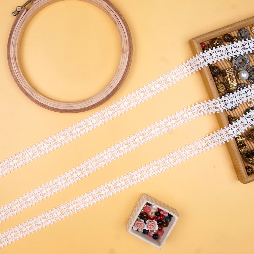 Double Side Border Shuttle Lace