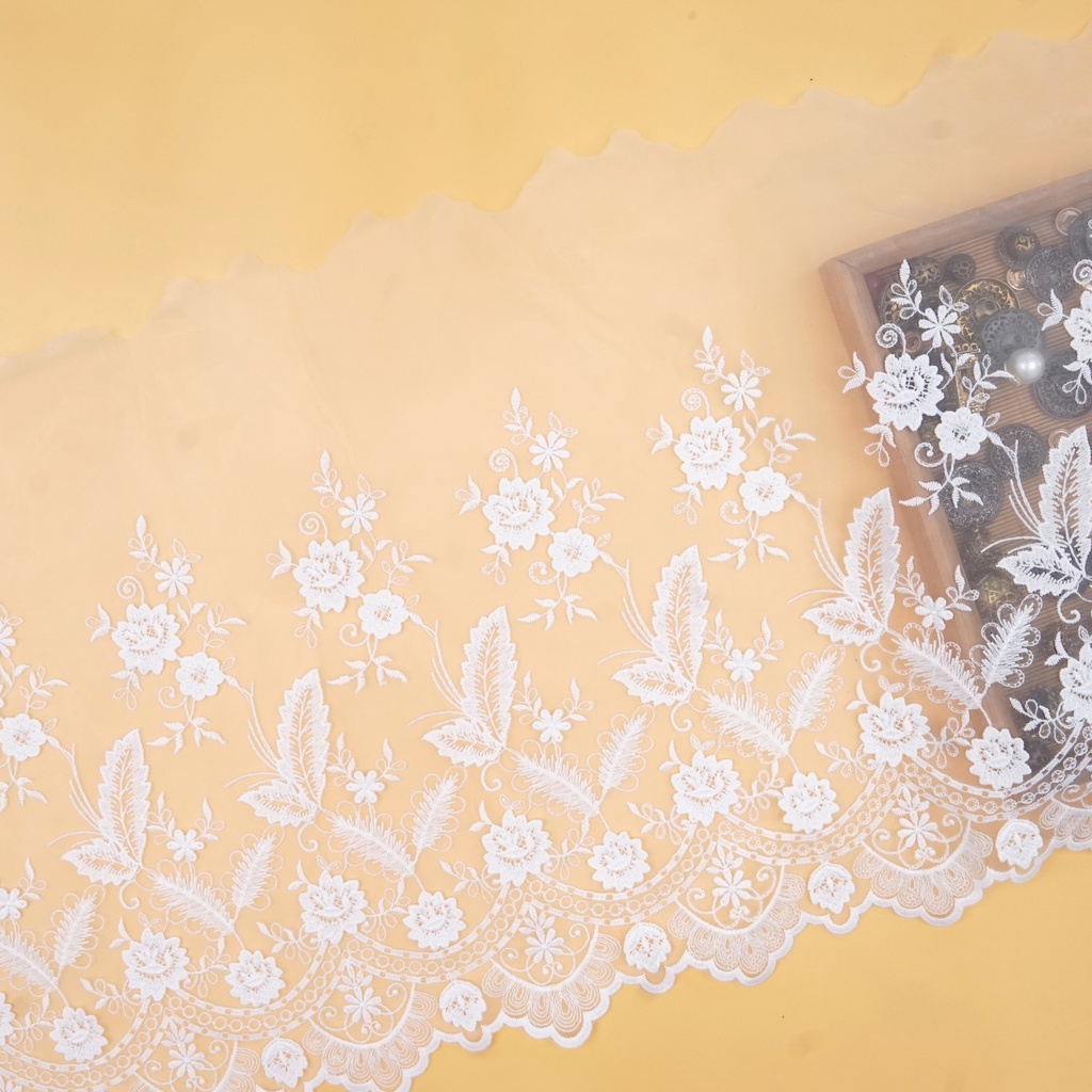 One Side Border Organza Lace