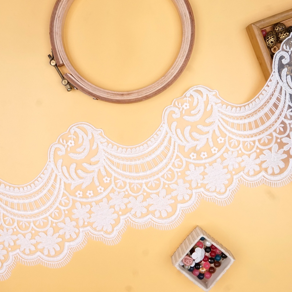 One Side Border Organza Lace