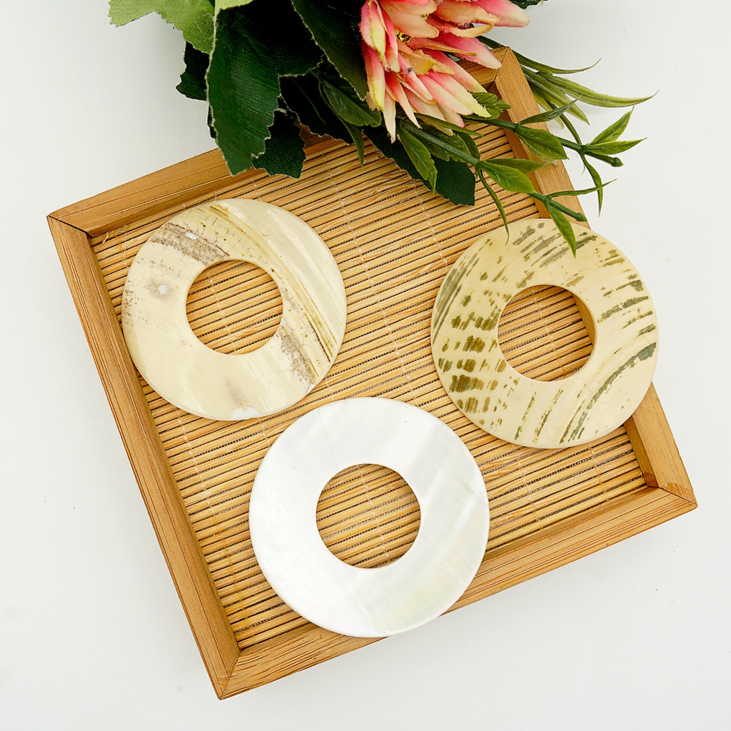 Natural River Sequence Shell Button