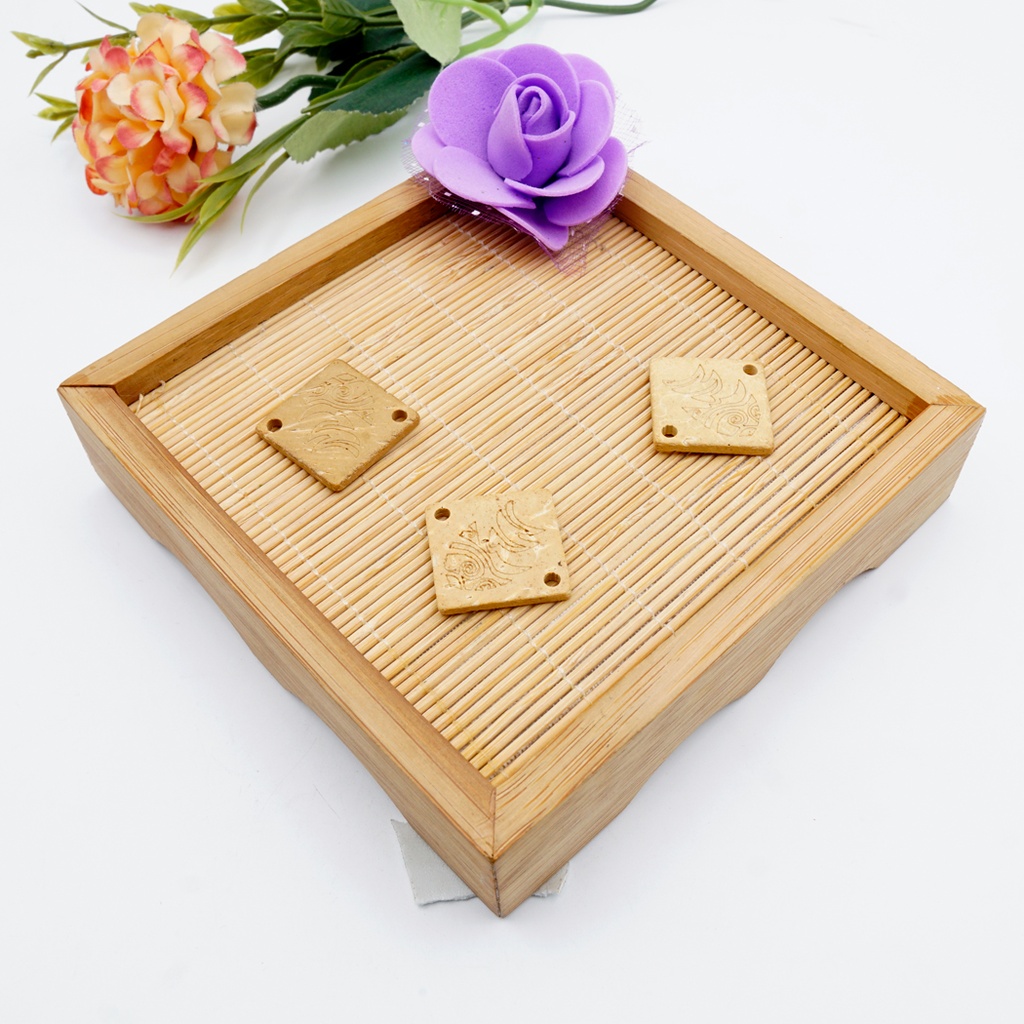 Fish Engrave Square Coconut Button