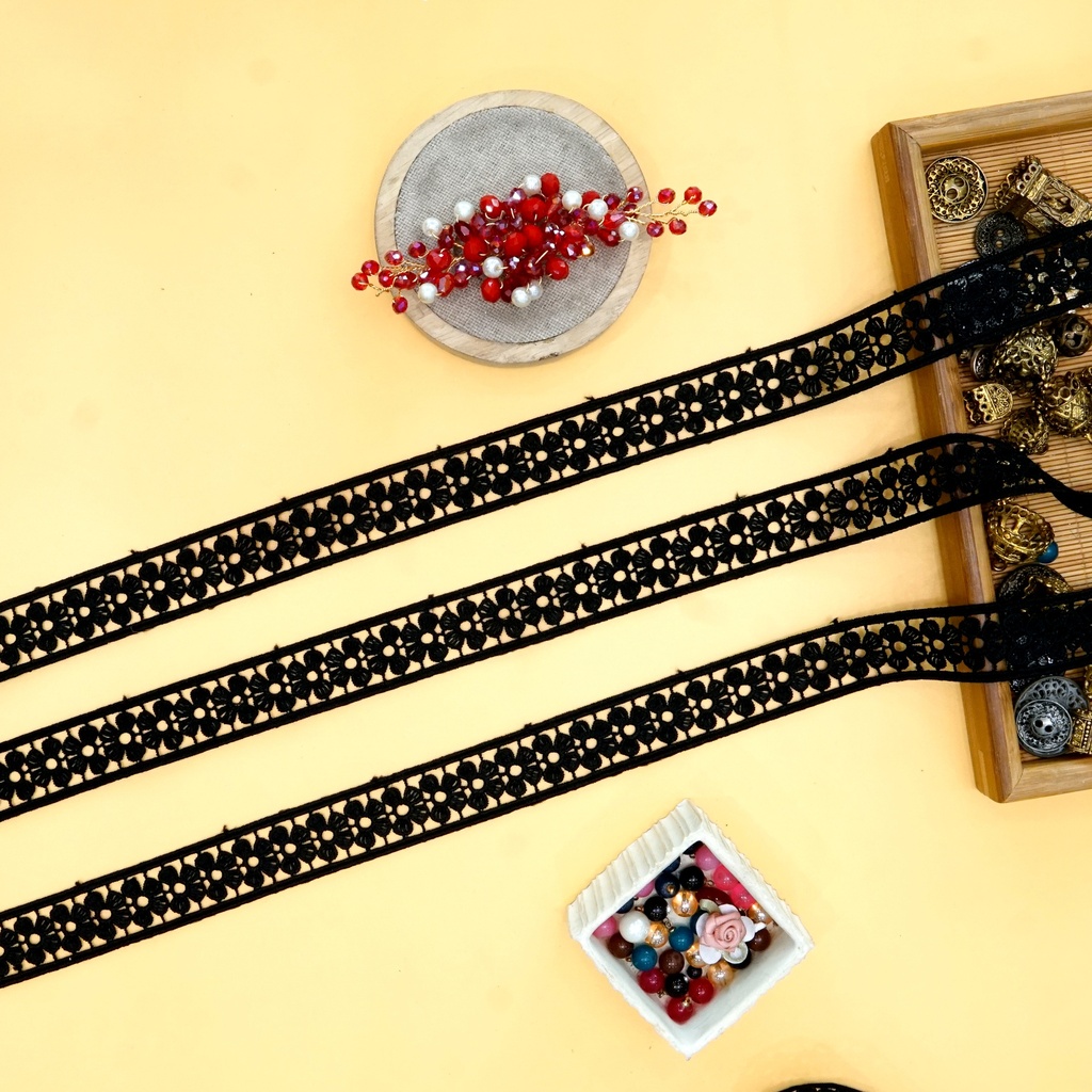 Double Side Border Shuttle Lace