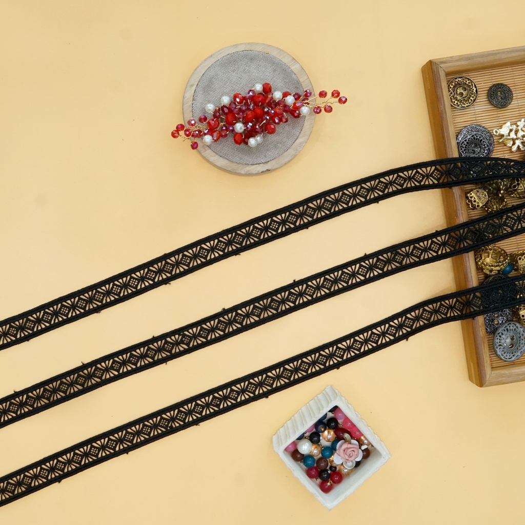 Double Side Border Shuttle Lace