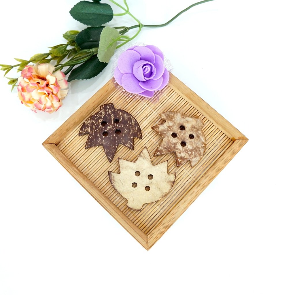 Flower Shape 4 Hole Coconut Button