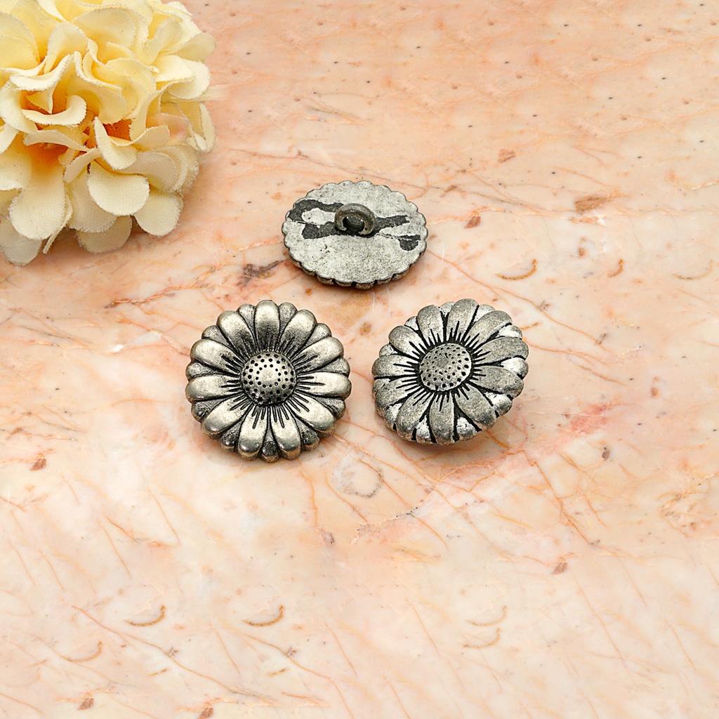 Morning Flower Metal Shank Button