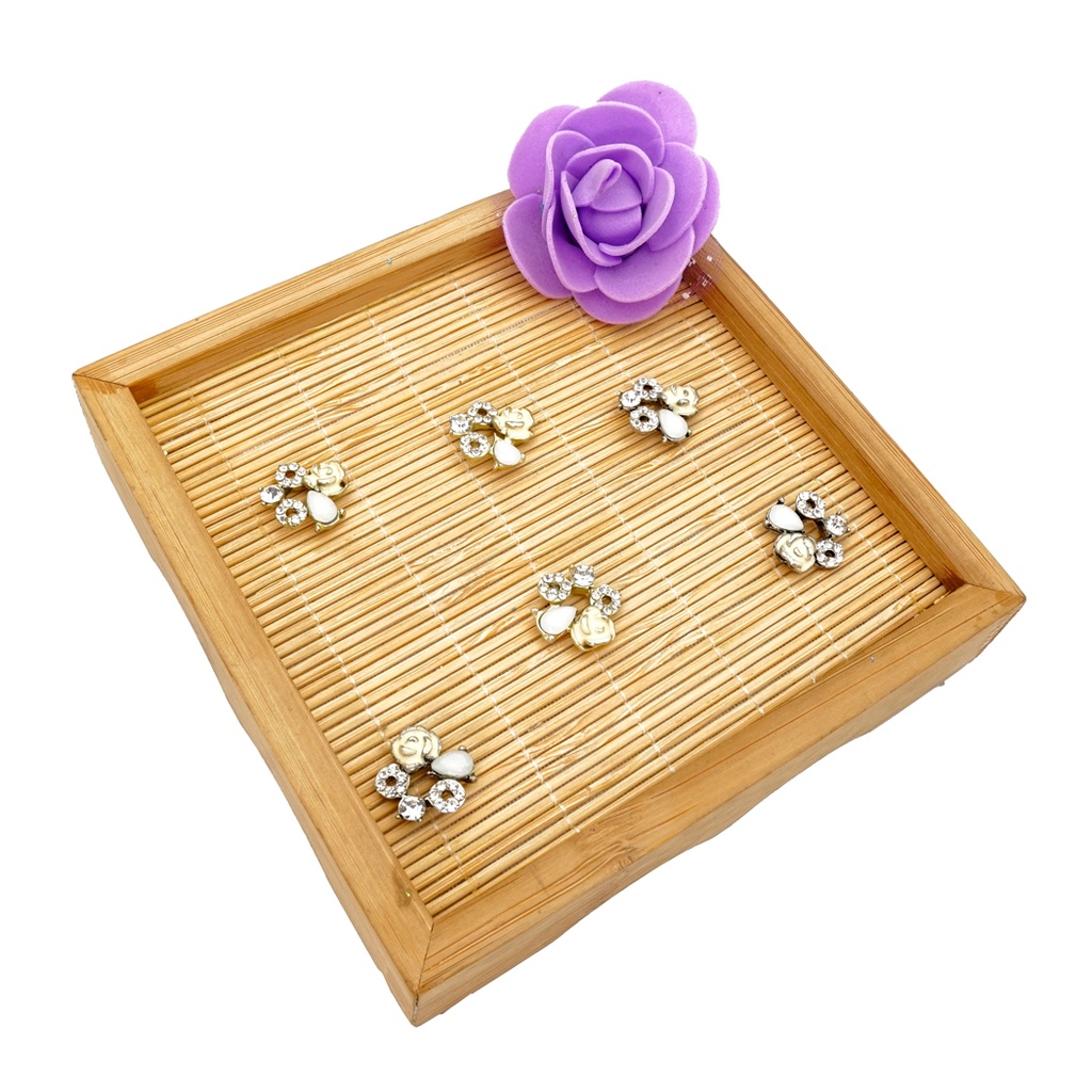 Gold Base Flower Rhinestone Button