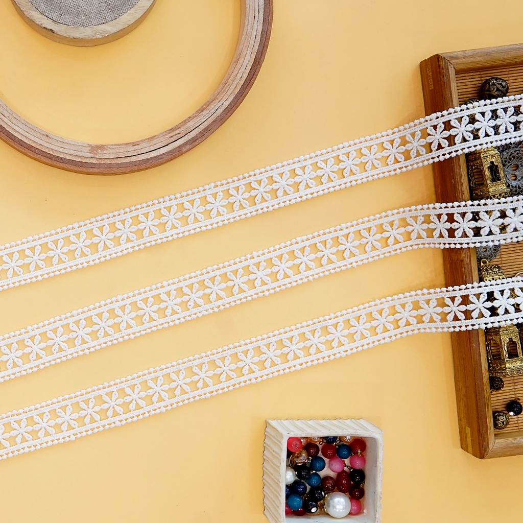 Double Side Border Shuttle Lace