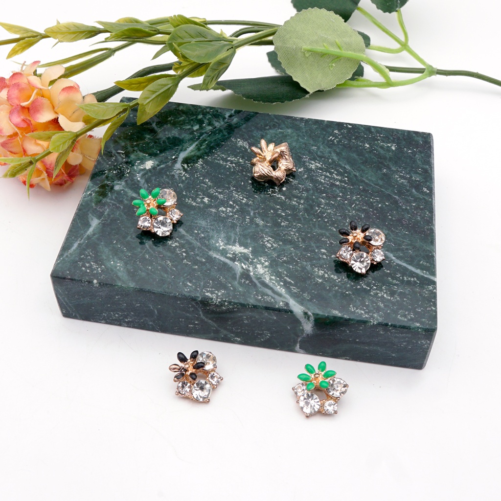 Flower Rhinestones Fancy Button