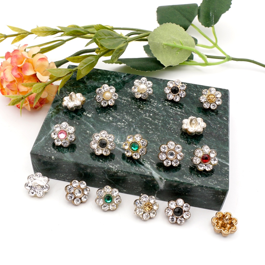 Flower Shape Rhinestone Fancy Button