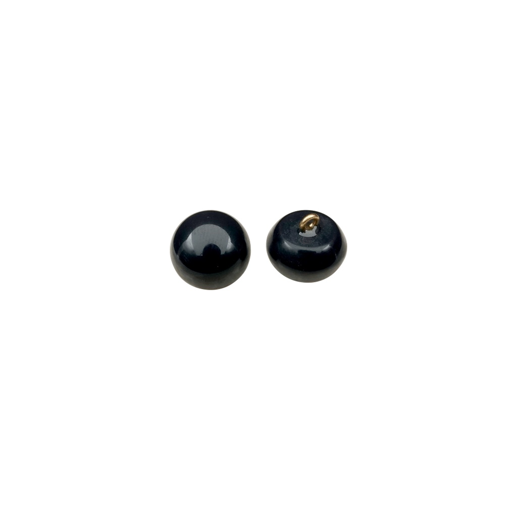 Dome Shank Button In Metal Hook