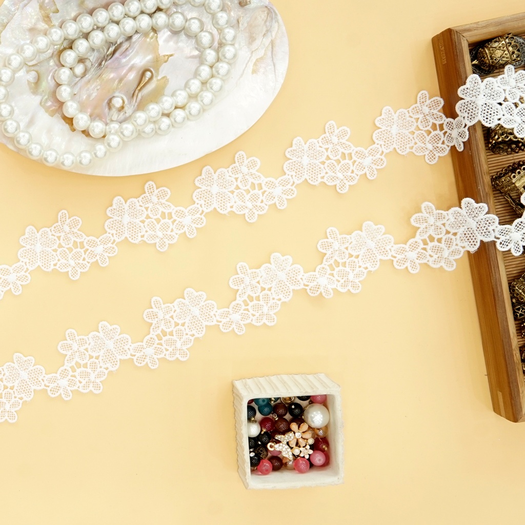 Flower Applique Shuttle Lace
