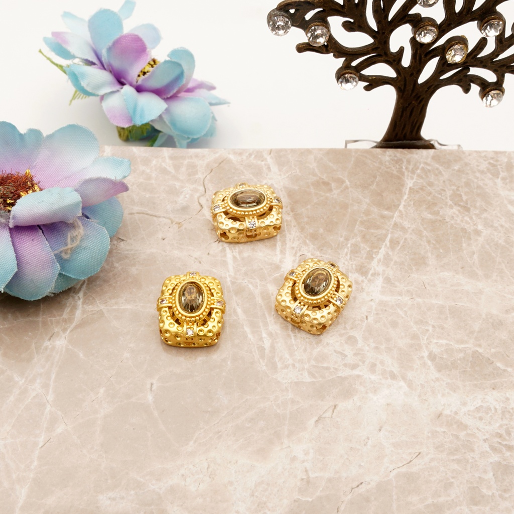 Vintage Design Square Hollow Beads