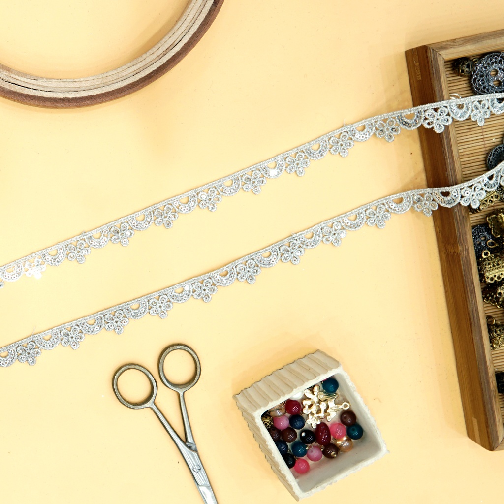 Fancy Metallic Yarn Sequence Lace